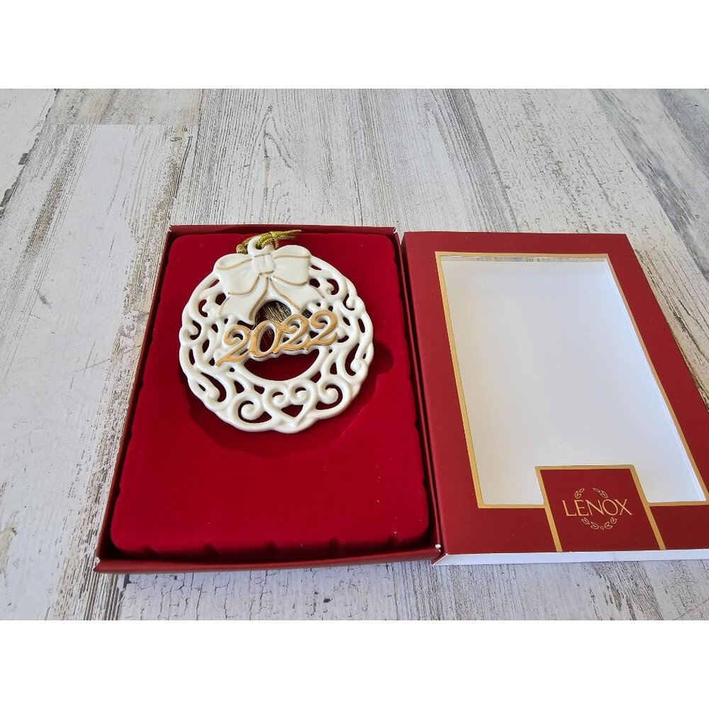 Lenox 2022 year to remember wreath ornament porcelain new‎ 893691 Xmas tree